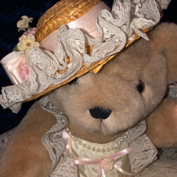 Vintage Handmade 12” Victorian Bear in Lace with Hat and Umbrella - Picture 3 of 6